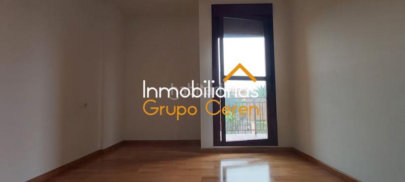 Foto 07dccd4a-f9ca-45ec-b17c-5c721c13ea92. Casa adosada adosado a estrenar con jardín privado en urbanización con piscina y amplia zona verde en Canillas de Río Tuerto