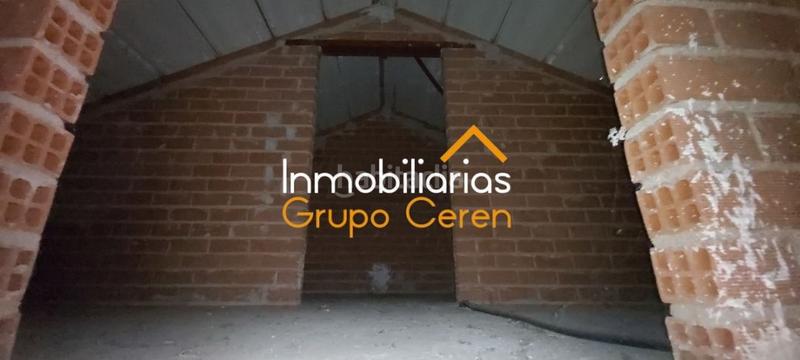 Foto 8bceadd5-1ee3-47da-a8b9-b6d1d87d18a6. Casa adosada adosado a estrenar con jardín privado en urbanización con piscina y amplia zona verde en Canillas de Río Tuerto