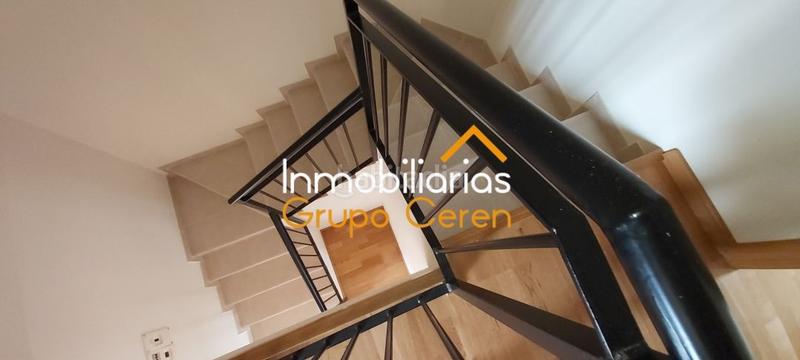 Foto d88286a8-feb1-4418-b3e6-99594f54661d. Casa adosada adosado a estrenar con jardín privado en urbanización con piscina y amplia zona verde en Canillas de Río Tuerto