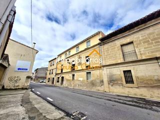Maison à Castañares de Rioja. Casa rústica con escudo heraldico en castañares de rioja