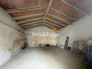 Alquiler Edificio en Santurde de Rioja. Nave en suelo urbano