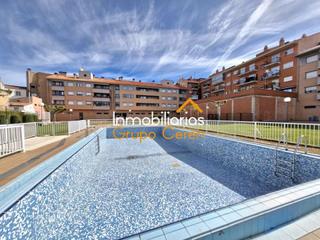 Appartement à Santo Domingo de la Calzada. Luminoso apartamento plaza de garaje en urbanización con piscina