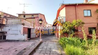Casa a Canillas de Río Tuerto. Casa de pueblo con gran jardín en canillas de rio tuerto