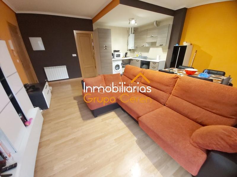 Foto b7de140d-202c-43f9-a926-42eb35b36438. Piso en grañon, ven a descubrir este coqueto bajo en urbanización con piscina en Grañón