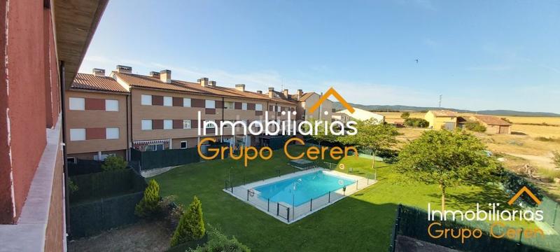 Foto e8f21540-69a7-4bc1-9f52-31c82cdde858. Piso en grañon, ven a descubrir este coqueto bajo en urbanización con piscina en Grañón
