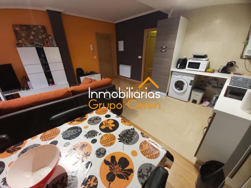 Foto eb5dd209-6e62-421b-af75-8b449a6922c8. Piso en grañon, ven a descubrir este coqueto bajo en urbanización con piscina en Grañón