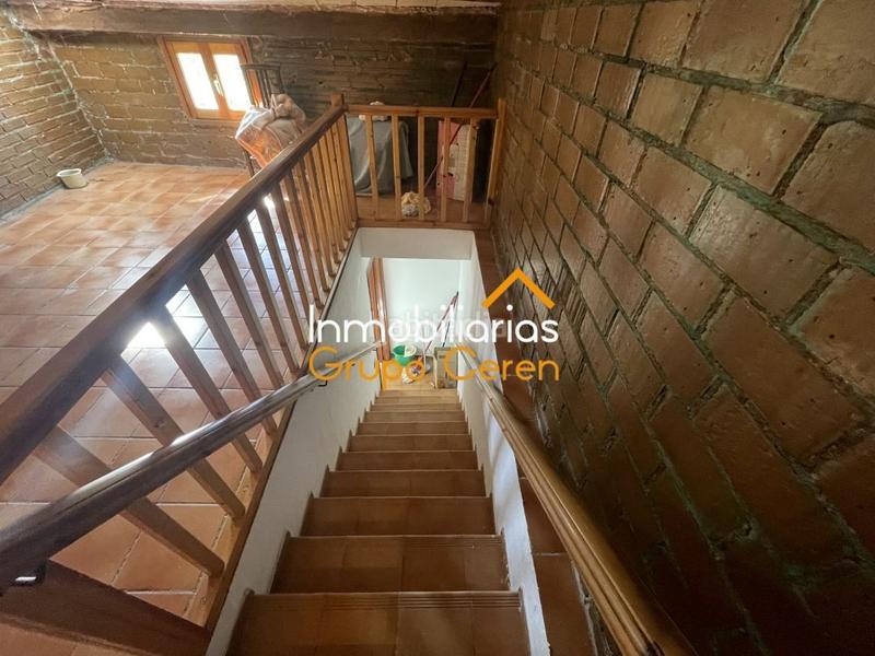 Foto 1361bb03-b52a-44fe-8cab-b4047376a3c0. Haus mit heizung parking in Santurde de Rioja