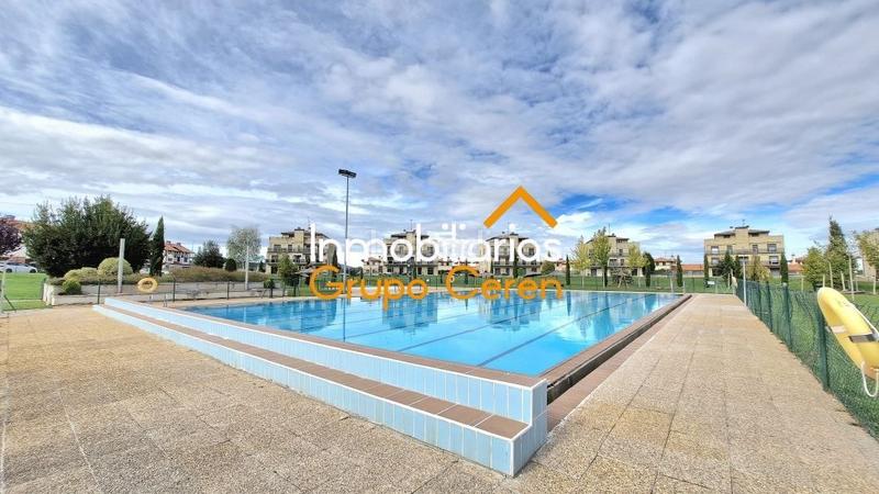 Foto 7ae065fe-d0b2-4756-9dfd-3170cec20511. Terreno residencial en Cirueña