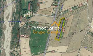 Finca rústica  Avenida de haro. Frente a las piscinas municipales, finca rustica perfecta para h