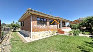 Chalet en Bascuñana. Descubre tu refugio ideal en bascuñana!