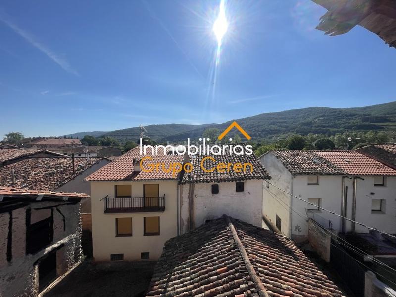 Foto b3a89f55-05ea-456b-b7ab-89548f0172c2. Casa casona de tres plantas de 170 m2 cu en Ojacastro