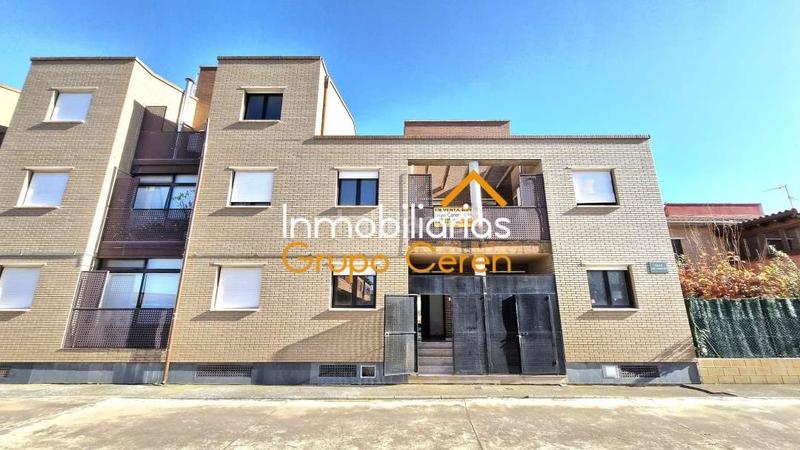 Foto 0cda50ac-2779-41b1-a7aa-019ea6176785. Casa adossada amb calefacció aparcament a Alesanco