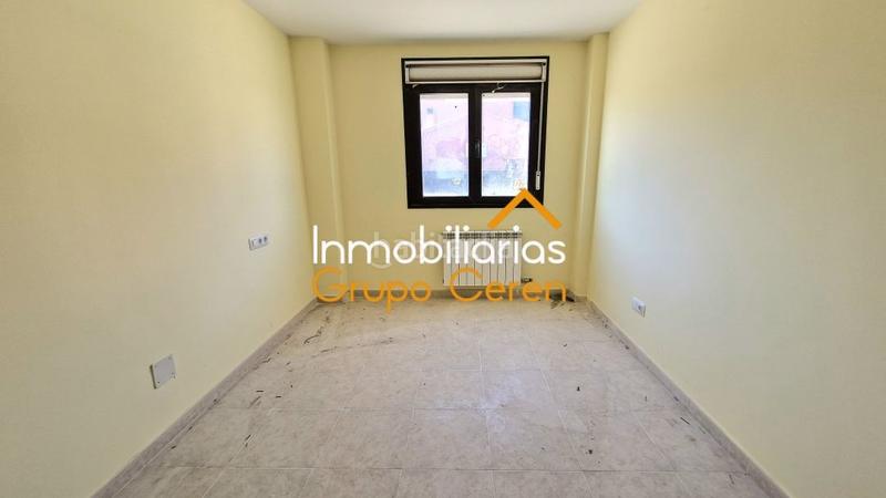 Foto 8f09cbfe-9be4-4edb-ac4f-f97d1cfb42c1. Casa adossada amb calefacció aparcament a Alesanco