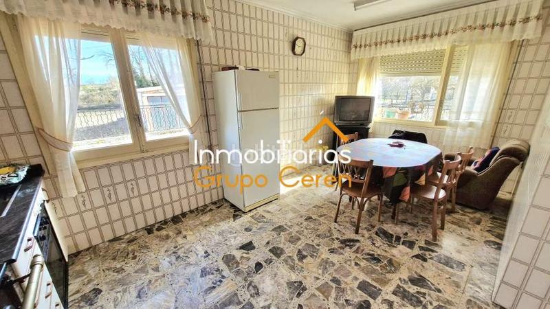 Foto 0f63ed03-3c6f-46f9-9915-656697ed32e2. Chalet avec chauffage parking dans Villarta - Quintana