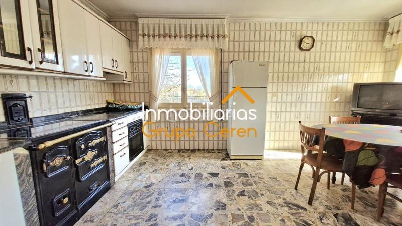 Foto 14ca49ab-6f86-4d3c-9e24-c6cdc776f7e0. Chalet avec chauffage parking dans Villarta - Quintana