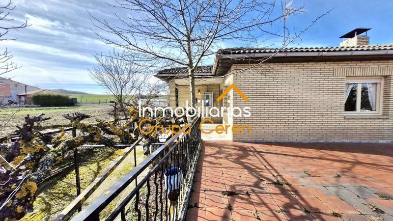 Foto 5be16f1e-efde-47aa-aedb-da4766c7e260. Chalet avec chauffage parking dans Villarta - Quintana