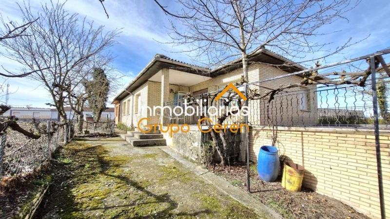 Foto 5d817874-fdca-4a06-9c9a-c51c50c8c198. Chalet avec chauffage parking dans Villarta - Quintana