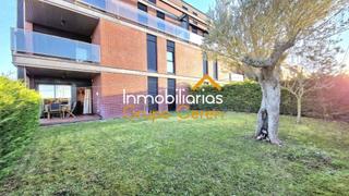 Appartement à Cirueña. Increíble oportunidad! bajo con amplio jardínen cirueñacampo de