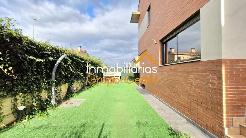 Foto 64f8c6bb-84c8-4d49-a37e-658dd78127f8. Maison jumelée avec chauffage piscine dans Cirueña