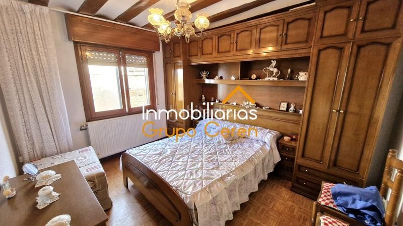 Foto 2906c801-4bc1-432f-bd05-e1e8d1cc2cea. Casa amb calefacció aparcament a Cirueña