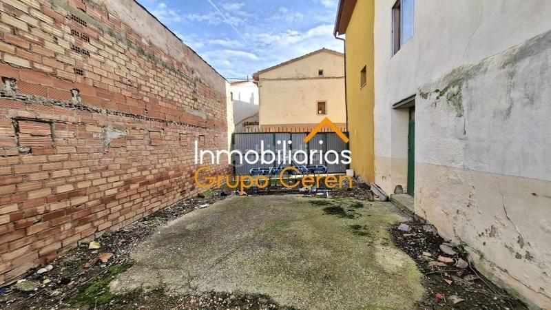 Foto 2d6d1480-6c87-458e-b156-e8d960e1d9df. Casa amb calefacció aparcament a Cirueña