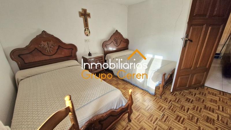 Foto 8700b770-8cf8-49f4-88d6-594313624461. Casa amb calefacció aparcament a Cirueña