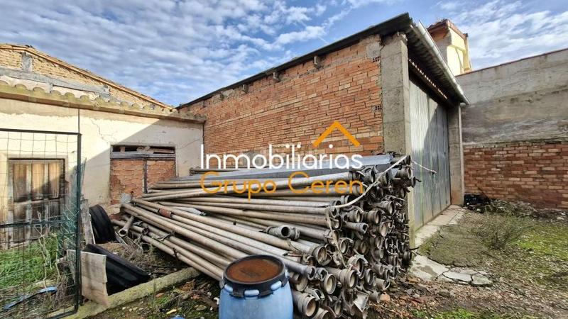 Foto 9b9a58a9-3d00-41b9-9d61-9f58fddb56d7. Casa amb calefacció aparcament a Cirueña