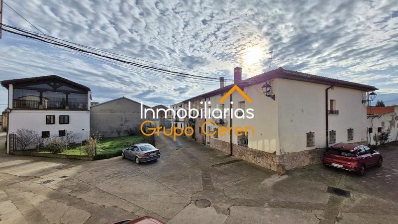 Foto af0ba32e-08e8-4a53-a650-e3c5250cae67. Casa amb calefacció aparcament a Cirueña