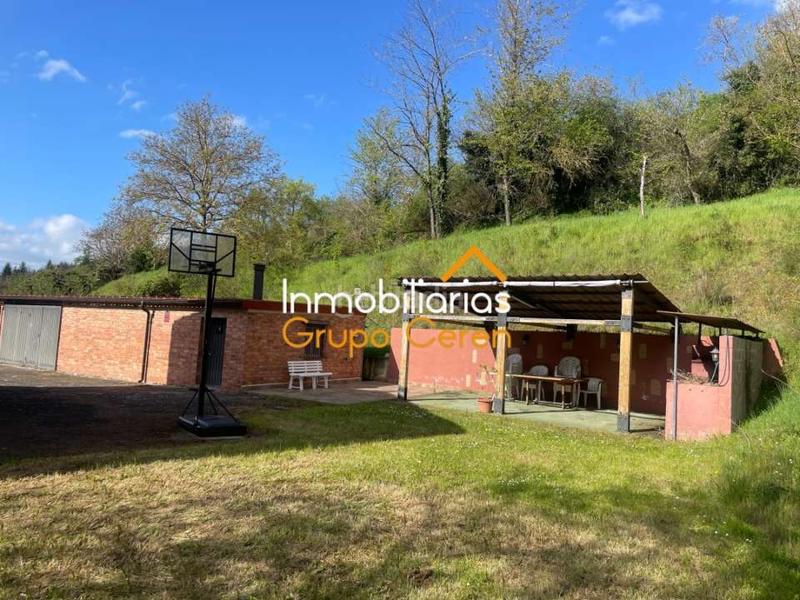 Foto 04d9f87e-f40a-4aa5-ba1c-6c31d9ce0c20. Haus mit heizung parking in Santurdejo