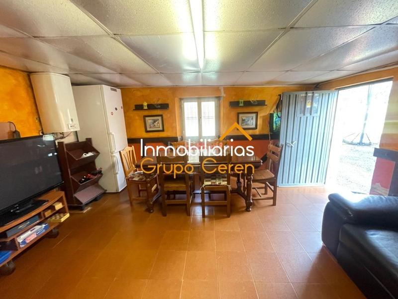 Foto 0b776920-1b85-407f-bcb4-3ad67f5a54dc. Haus mit heizung parking in Santurdejo