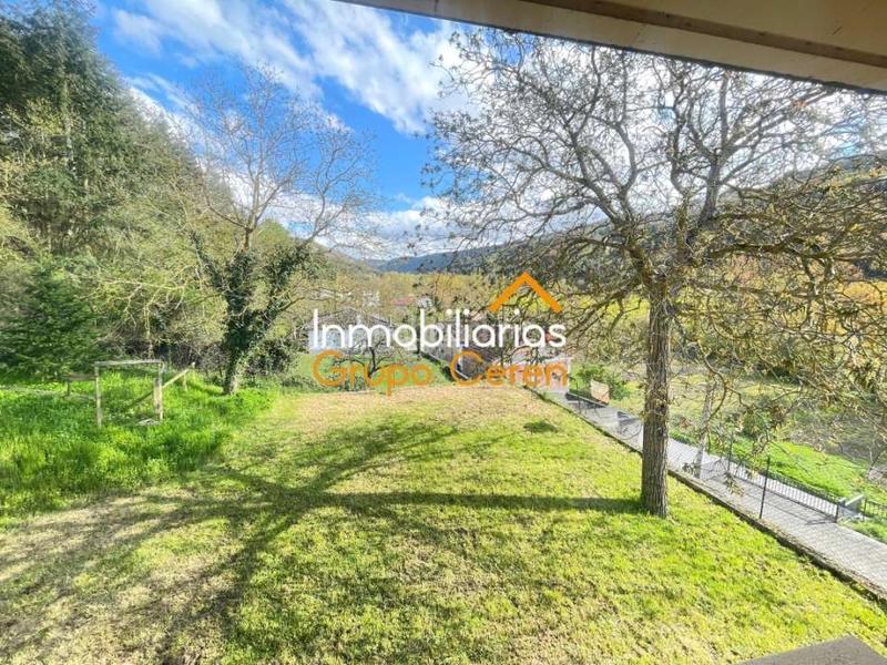 Foto 1947cc60-367c-44aa-95fc-c6b1f8d6976a. Haus mit heizung parking in Santurdejo