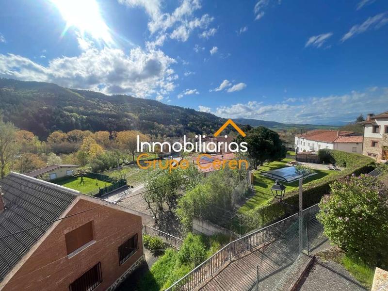 Foto 2d5612d8-7543-45d8-b61f-802d05d14bfe. Haus mit heizung parking in Santurdejo