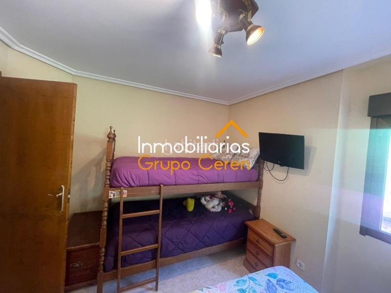 Foto 719fd673-4785-48b1-a036-de85ba470d61. Haus mit heizung parking in Santurdejo