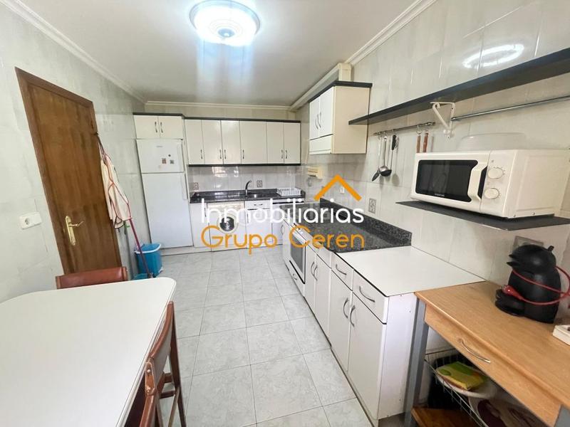 Foto 8558a583-dc56-4ff6-8ab3-eaecf7069959. Haus mit heizung parking in Santurdejo