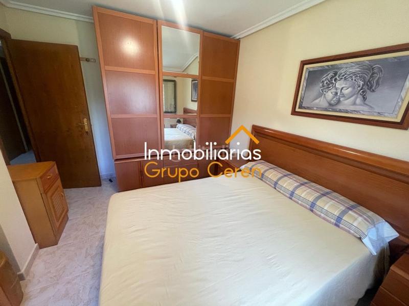 Foto 9584ab50-607a-43df-8b95-b7606f51d974. Haus mit heizung parking in Santurdejo