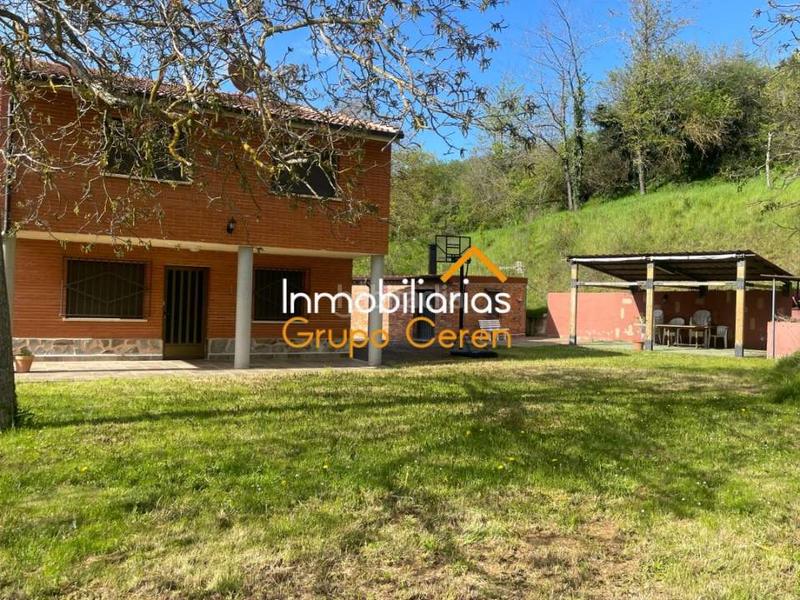 Foto aff27a30-6f19-456d-ac26-a60cedfdf7d8. Haus mit heizung parking in Santurdejo