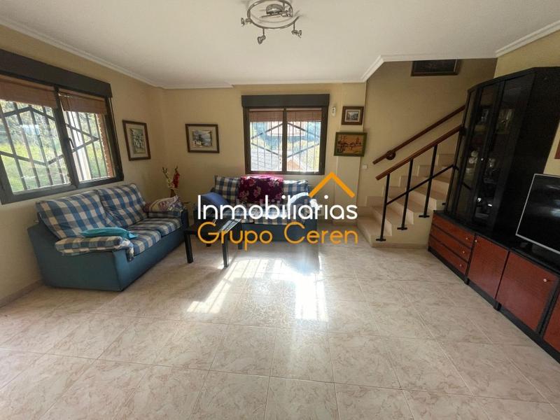 Foto fae098e3-f5fb-4478-a8c2-ab6e976a5ecd. Haus mit heizung parking in Santurdejo