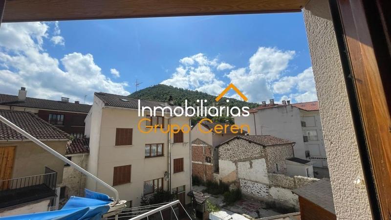 Foto 1e1ba706-5fee-45aa-b860-38456acf356a. Apartamento coqueto apartamento con vistas al río en Ezcaray