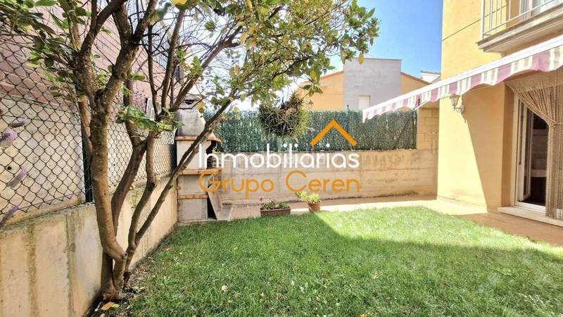 Foto 3f5cc38c-3b08-482f-b7bb-eb22479c0fa0. Casa adosada adosado en esquina, una localidad perfecta vivir de continuo o venir a disfrutar los fines de semana. en Alesanco