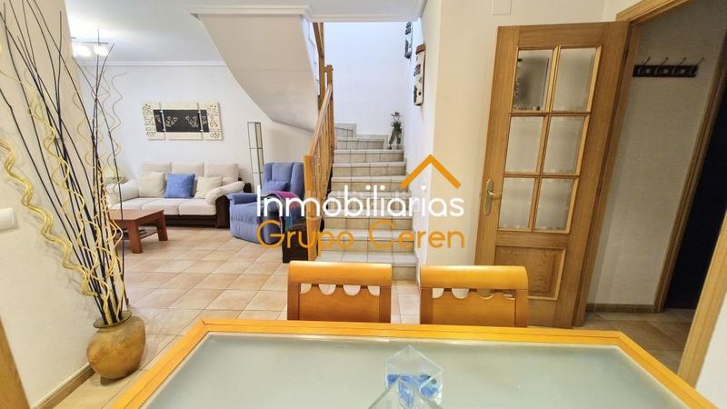 Foto 550eedb2-43c9-49cb-bf39-eccf4458b1cc. Casa adosada adosado en esquina, una localidad perfecta vivir de continuo o venir a disfrutar los fines de semana. en Alesanco