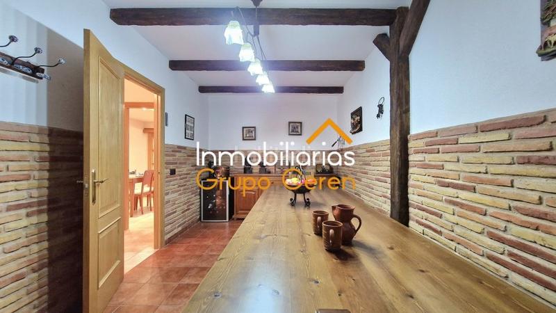 Foto e8cb53bb-6b53-4341-9204-00d54c7803ea. Casa adosada adosado en esquina, una localidad perfecta vivir de continuo o venir a disfrutar los fines de semana. en Alesanco