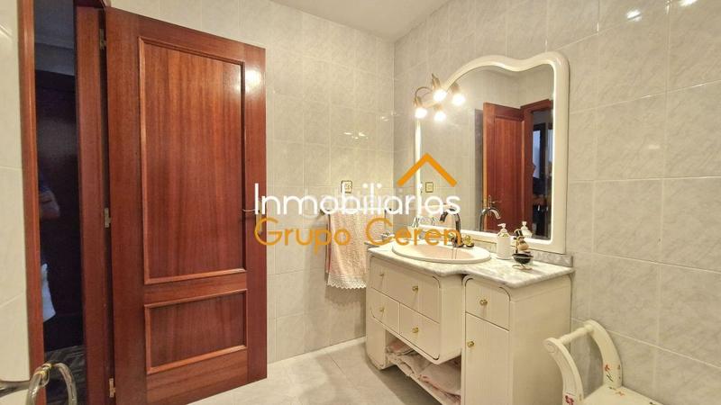 Foto aa1c76e7-52af-4f51-8573-5cf3c7bd34a4. Piso amplio piso con dos terrazas y garaje en opcional en el centro de la ciudad en Santo Domingo de la Calzada