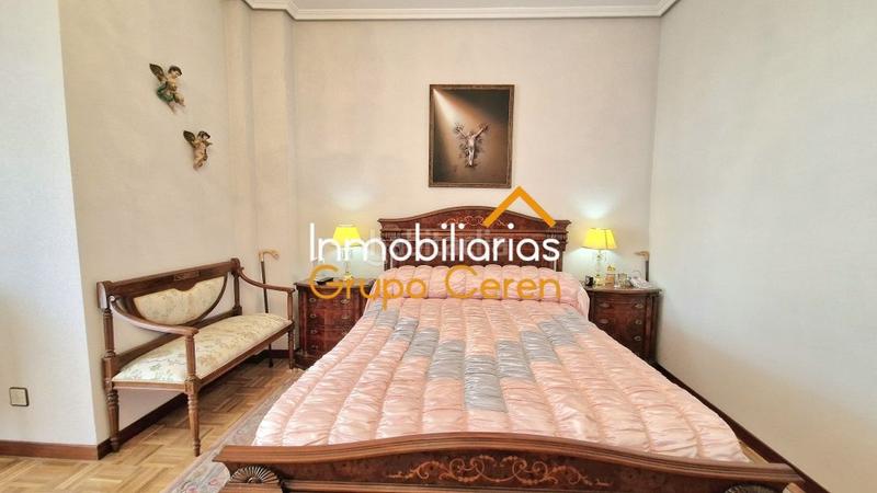 Foto d0e636e5-ceb0-435e-ab31-d4ba1561bca2. Piso amplio piso con dos terrazas y garaje en opcional en el centro de la ciudad en Santo Domingo de la Calzada