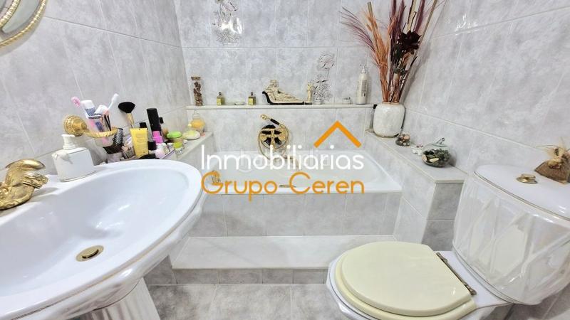Foto eab4ac58-b553-453b-a6d5-40d5a7a4b2d5. Piso amplio piso con dos terrazas y garaje en opcional en el centro de la ciudad en Santo Domingo de la Calzada