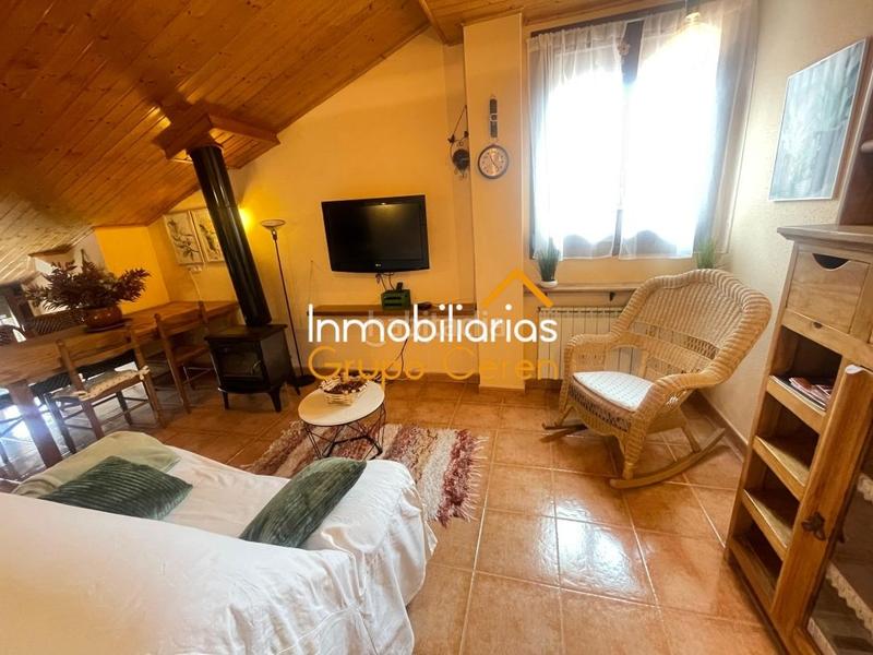 Foto ada8d64a-7c23-4484-a0e0-45a5f525320f. Àtic a calle las teñas 20 a Ezcaray