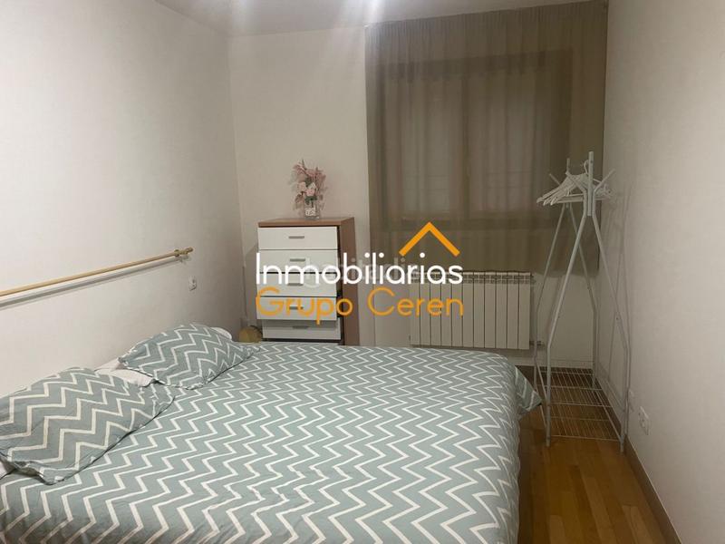 Foto 8ee8ffca-0633-45e2-b878-02bfd19fb2d8. Piso en calle trasera de san lázaro 3 apartamento ideal inversores! en Ezcaray