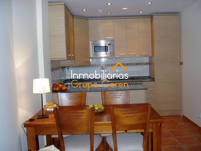 Foto d04bb49f-f4b5-4744-83ed-9dc89bf5ef29. Piso en calle trasera de san lázaro 3 apartamento ideal inversores! en Ezcaray
