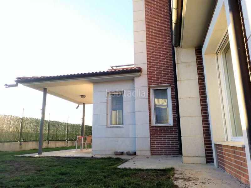 Foto 2a3e5378-7573-413c-b6c1-238c3e1064fb. Chalet impresionante chalet de lujo en el paseo de la carrera en Santo Domingo de la Calzada