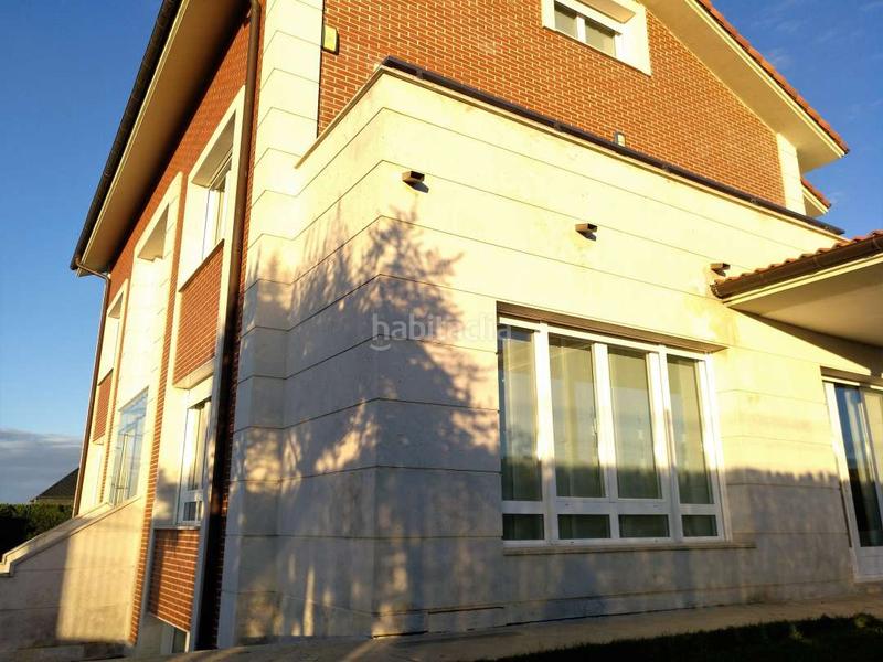 Foto 942b2f2c-8d02-4981-acbf-8d442981ca7d. Chalet impresionante chalet de lujo en el paseo de la carrera en Santo Domingo de la Calzada