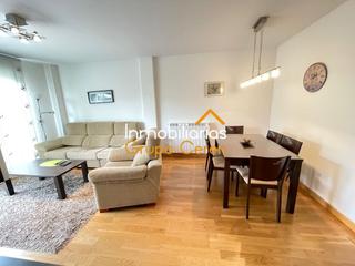 Zweistöckige Wohnung  Calle franciso mateo aguiriano. Vivienda con terraza y piscina para entrar a vivir